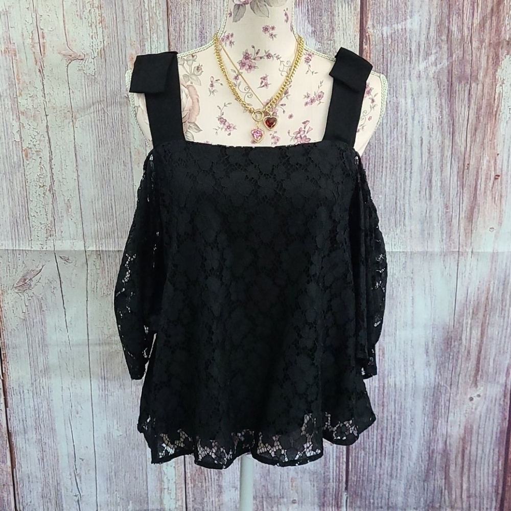 Bowed Lace Top
